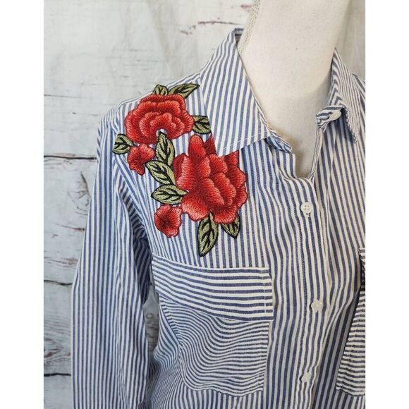 Rails Frances Banker Stripe with Floral Embroidery Patches Button Up Top Size Me - Picture 5 of 7
